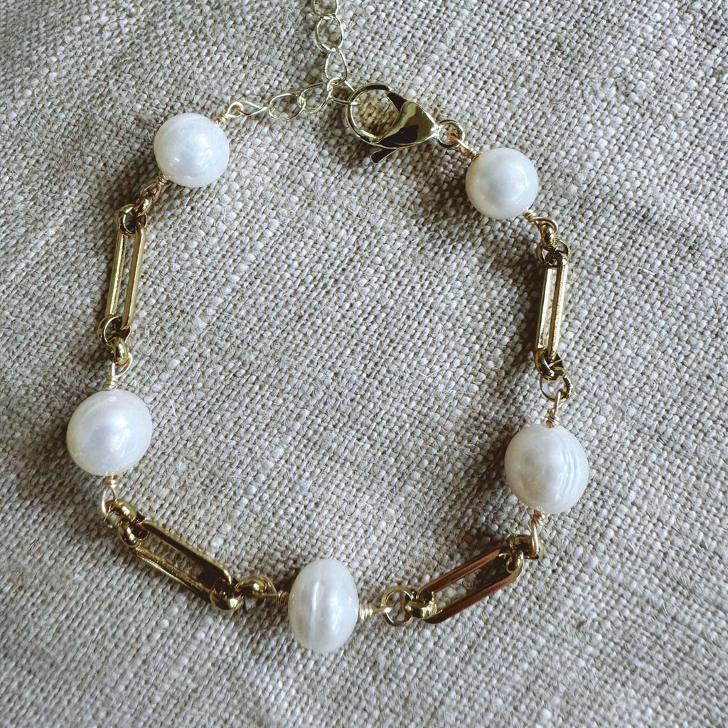 Veloura Pearl Bracelet