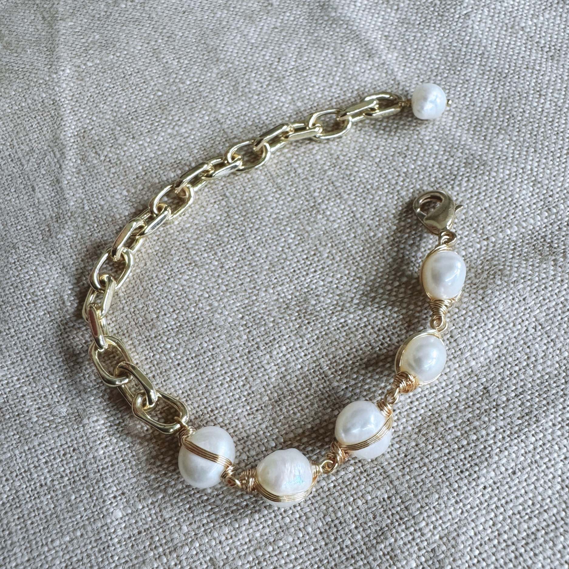 Oceana Freshwater Pearl Bracelet
