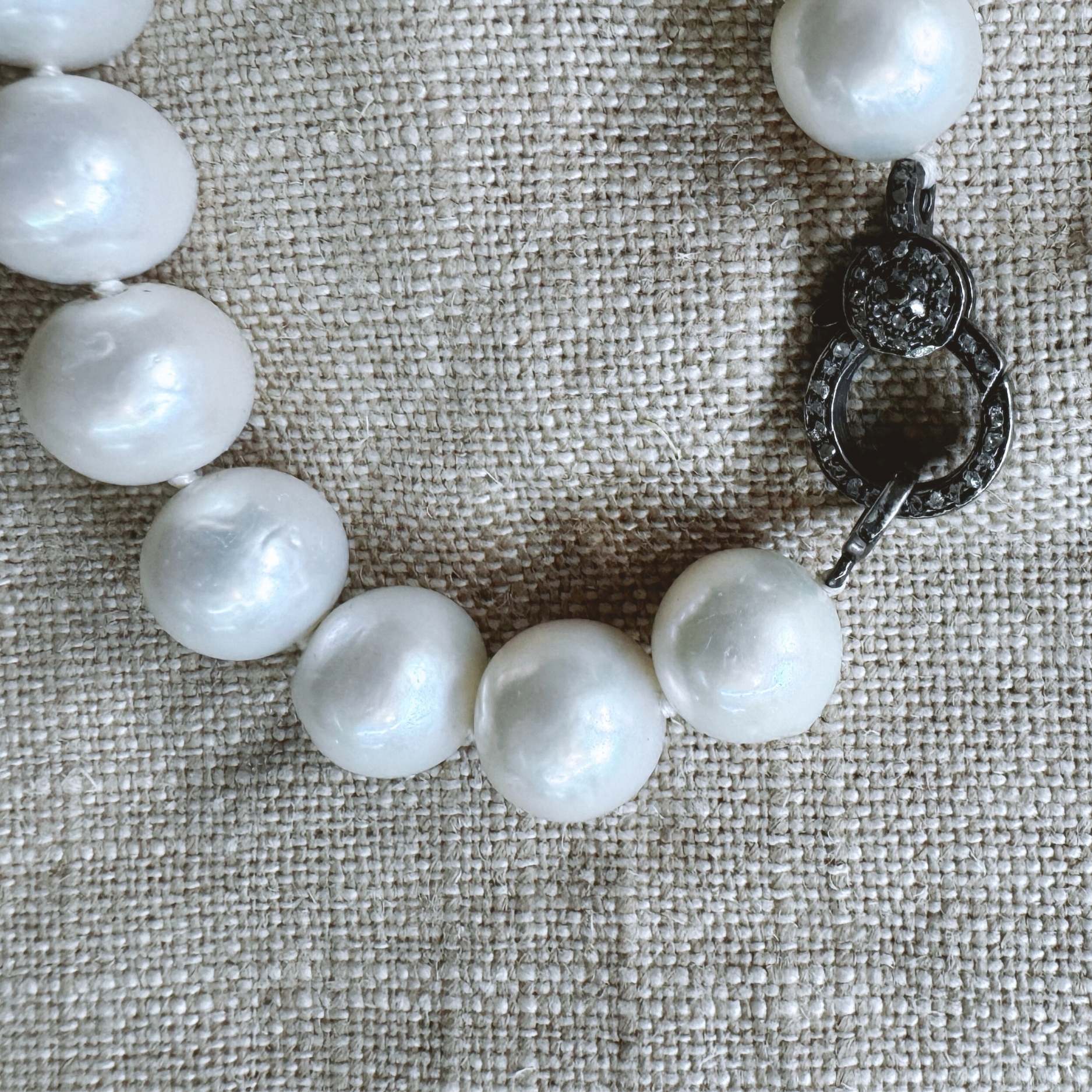 Lune Blanche’ Necklace