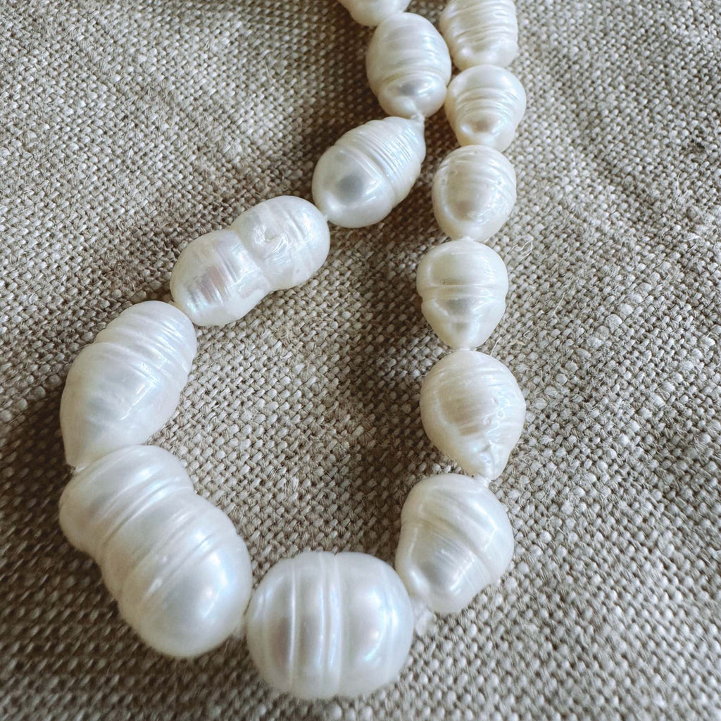 La Luna Necklace