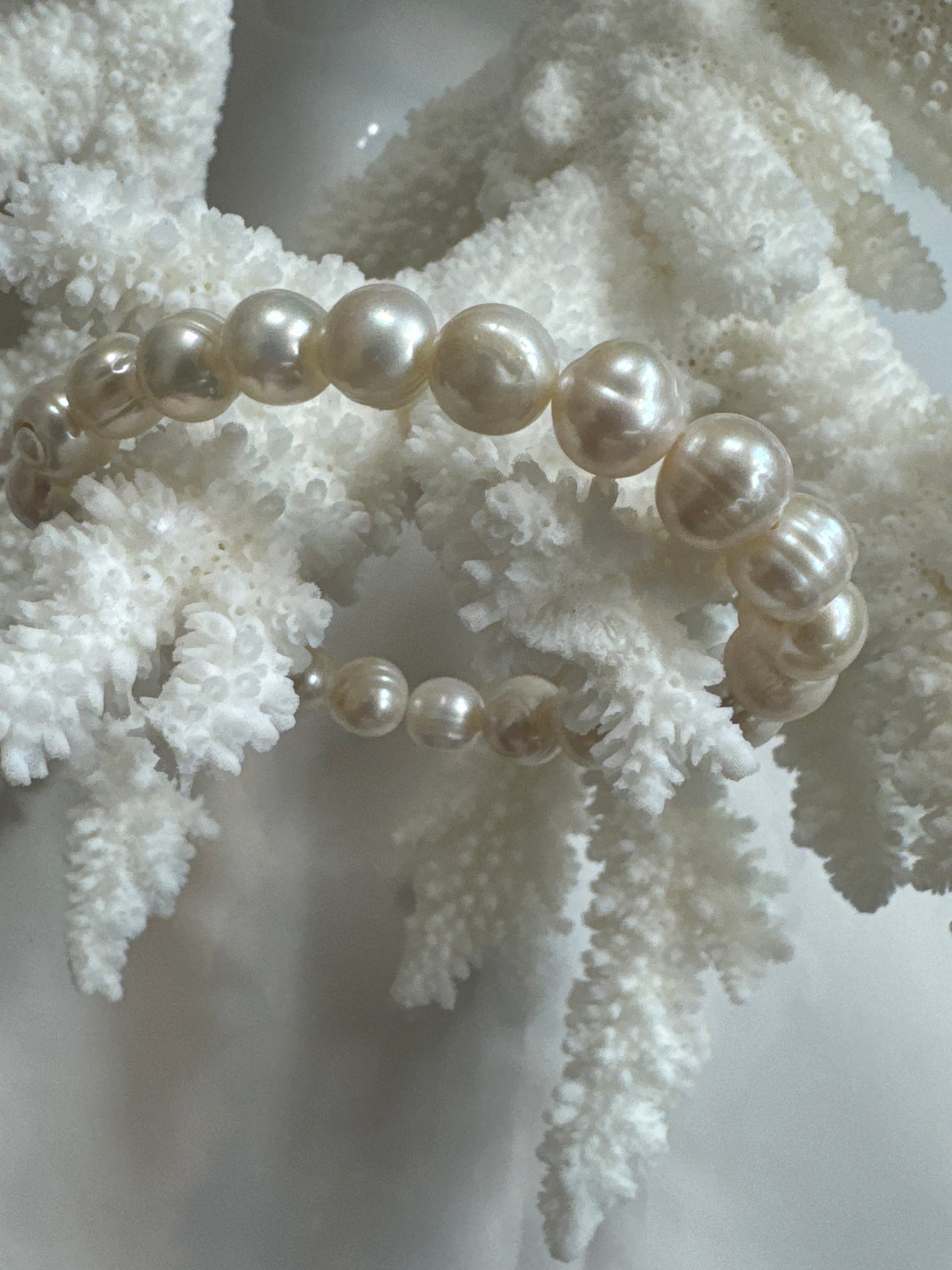 Eterna Pearl Stretch Bracelet