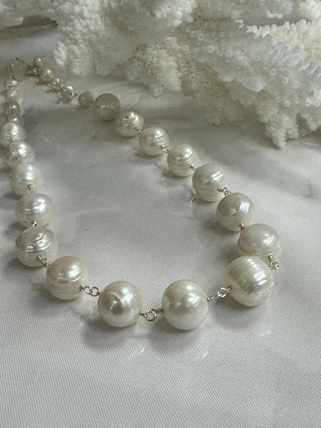 Posh Pearls Necklace