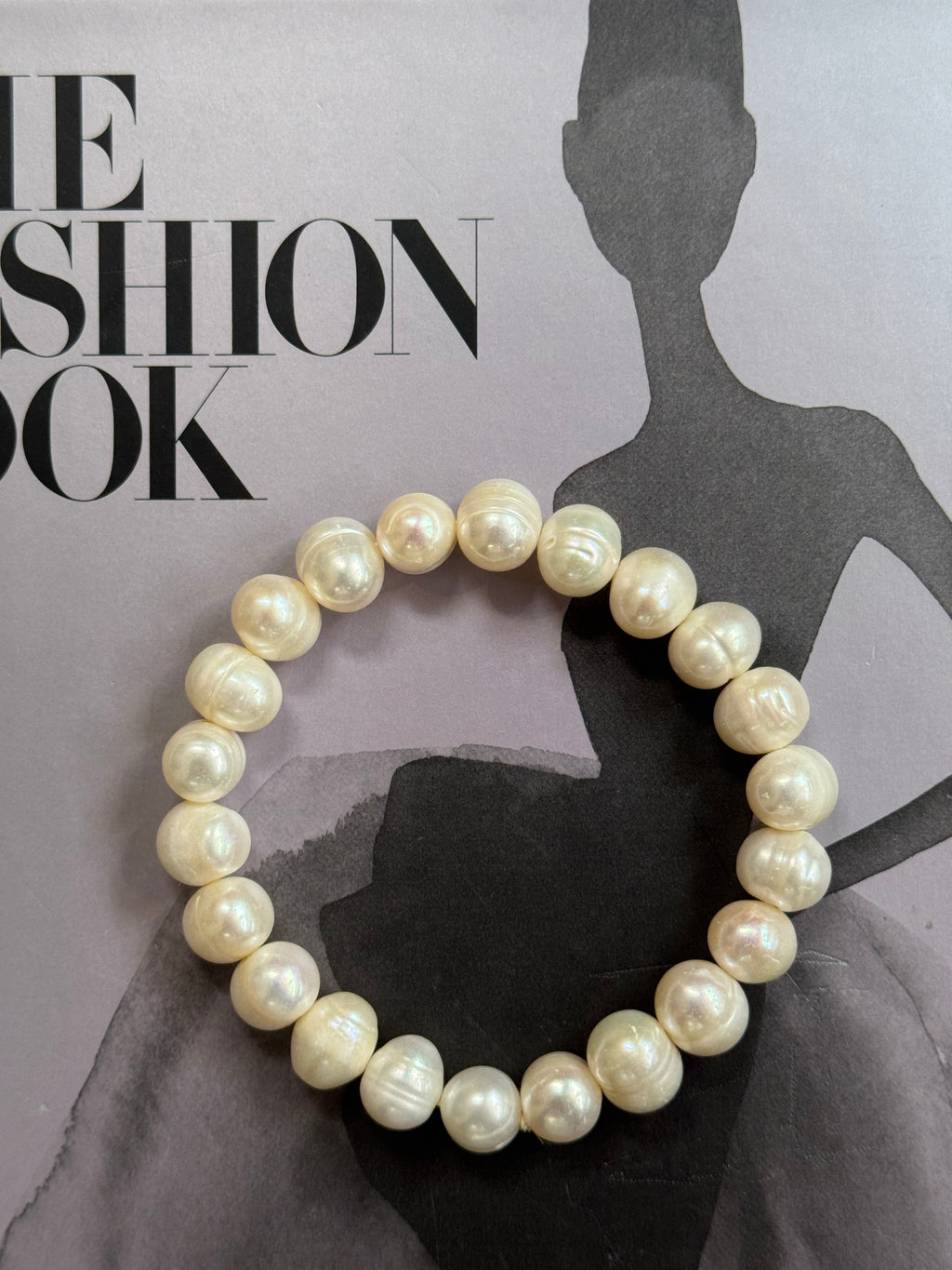 Eterna Pearl Stretch Bracelet