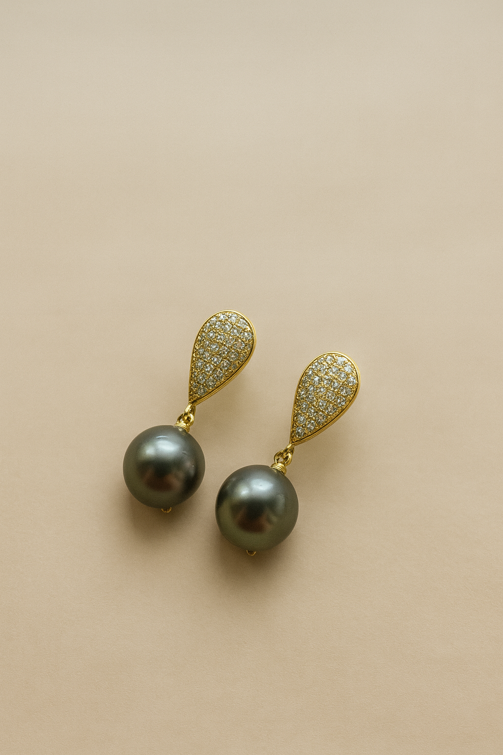 Selene Tahitian Earrings
